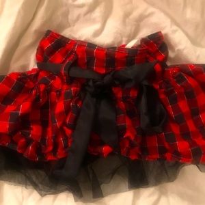 Justice Girls 7 skirt, black and red with a ribbon